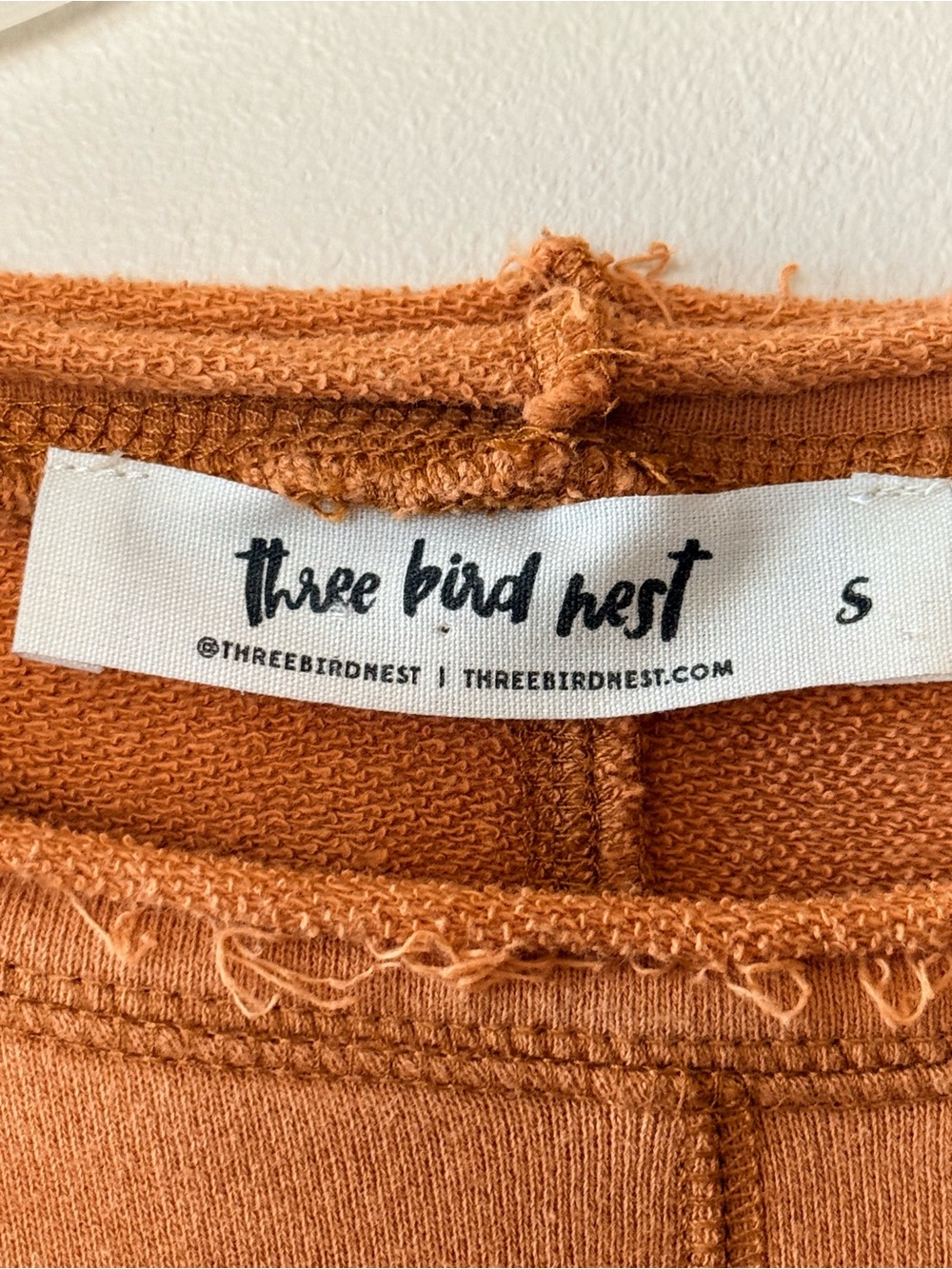THREE BIRD NEST Burnt Orange Sweatshirt with Patterned Sleeve Panels boho Gypsy - Picture 4 of 6